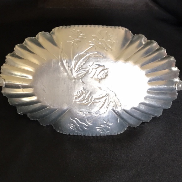 Vintage FARBER & SHLEVIN Aluminum Dish~ROSES - Picture 2 of 6